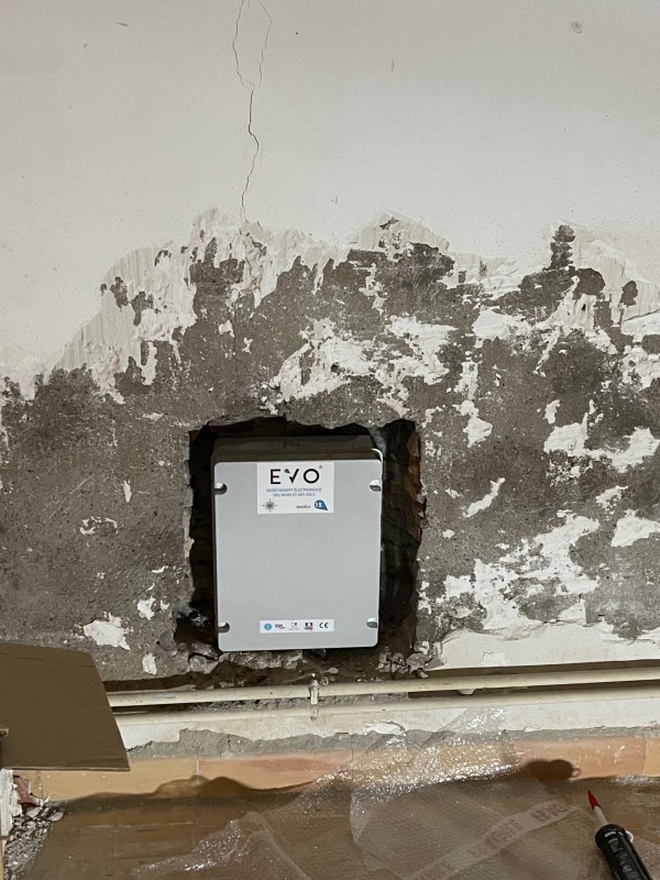 Quelles sont les garanties d’un assèchement électronique Evo proposé par Axe Assèchement à Paris ?