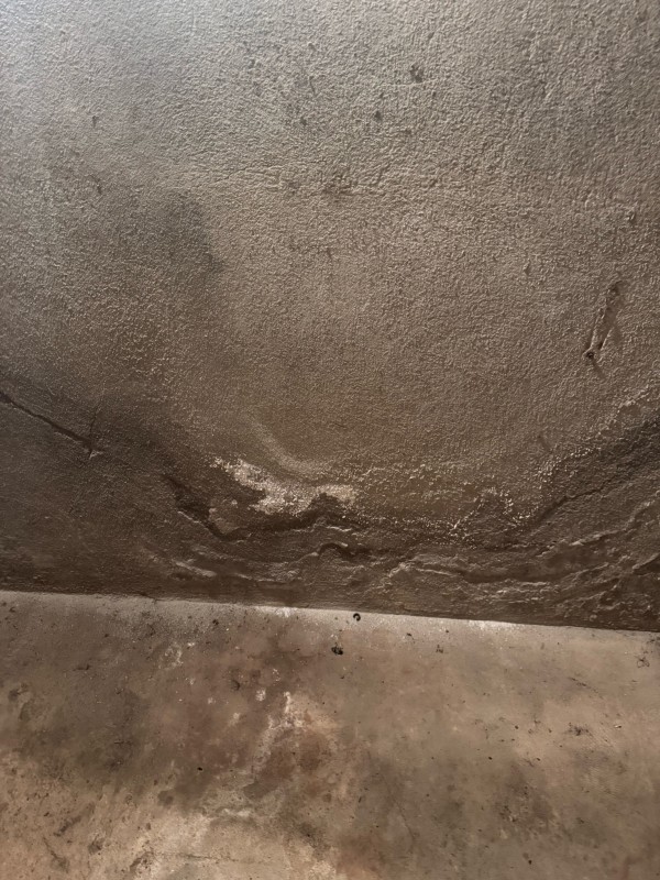 EVO  Pose d’un boîtier d’assèchement des murs en maison ancienne dans l’Oise



Maison ancienne et murs humides dans l’Oise 