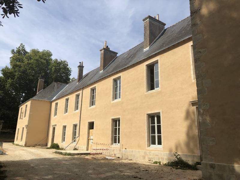 Traitement de l'humidité par capillarité d'une Abbaye avec l'Architecte Monsieur Bernard Ruel à Poitiers