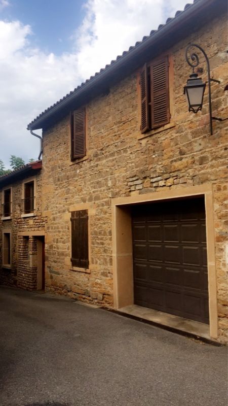 Traitement des remontées capillaires d'une maison ancienne en Azergues 